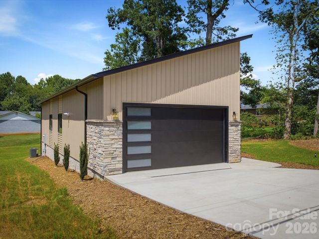 3143 2nd Street, Valdese, NC 28690