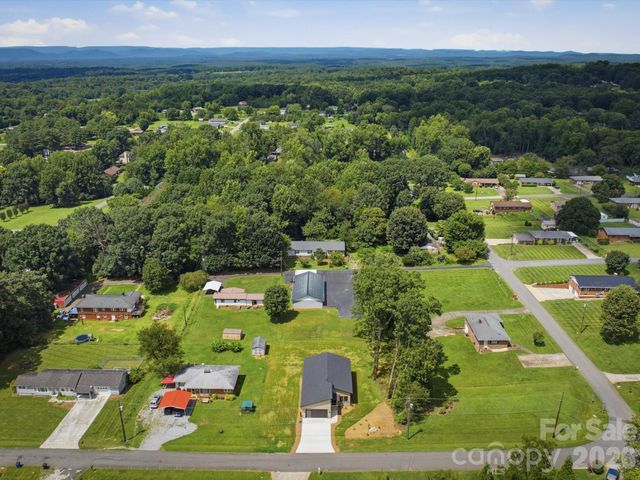 3143 2nd Street, Valdese, NC 28690
