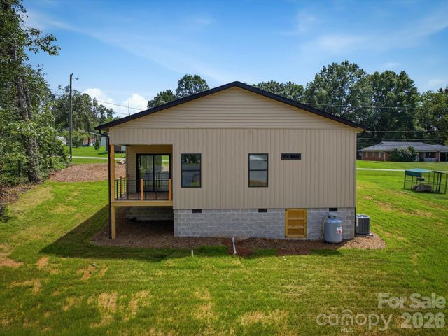 3143 2nd Street, Valdese, NC 28690