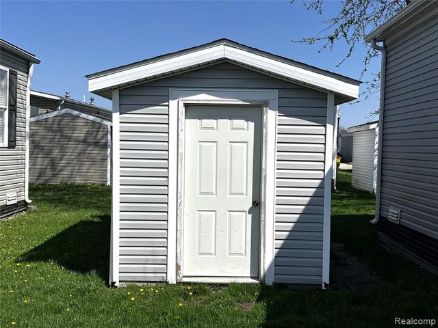 15385 Cartier Drive, Clinton Township, MI 48038