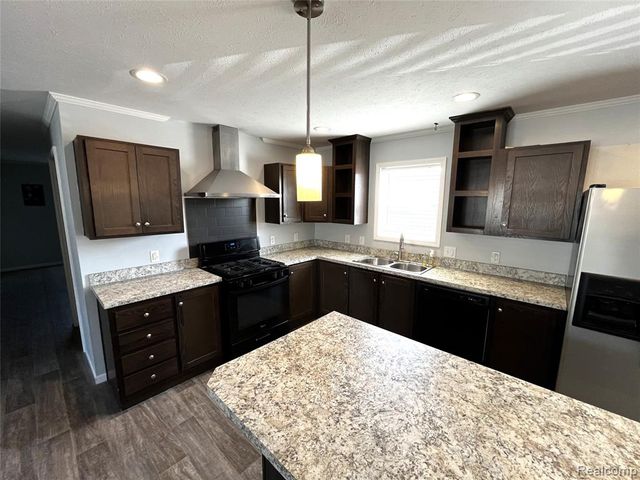 15385 Cartier Drive, Clinton Township, MI 48038