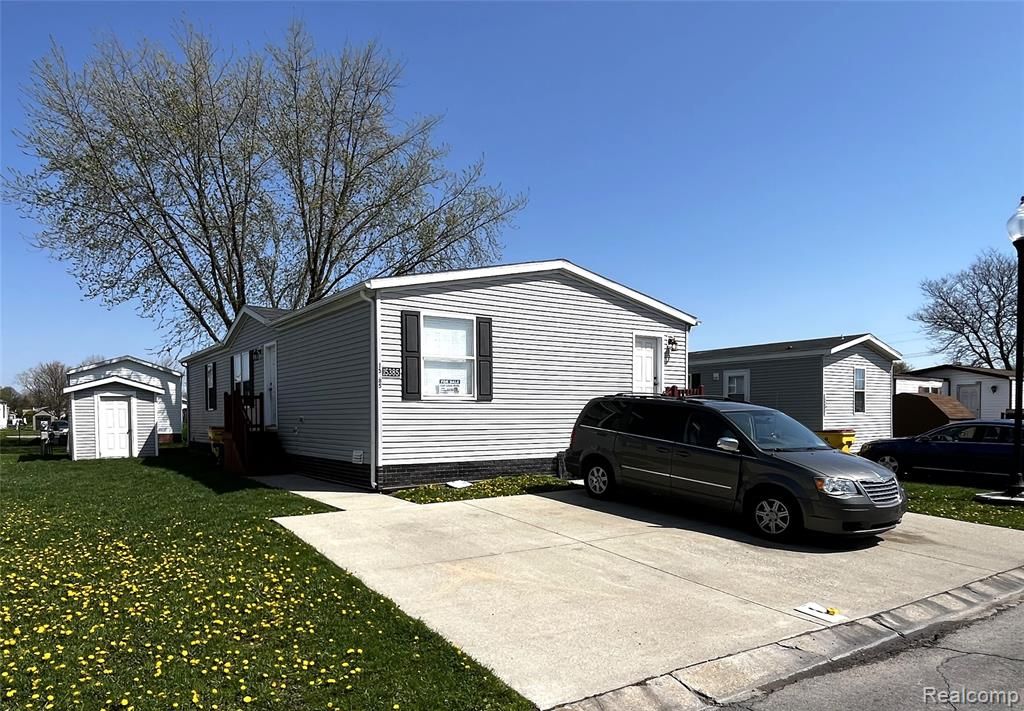 15385 Cartier Drive, Clinton Township, MI 48038