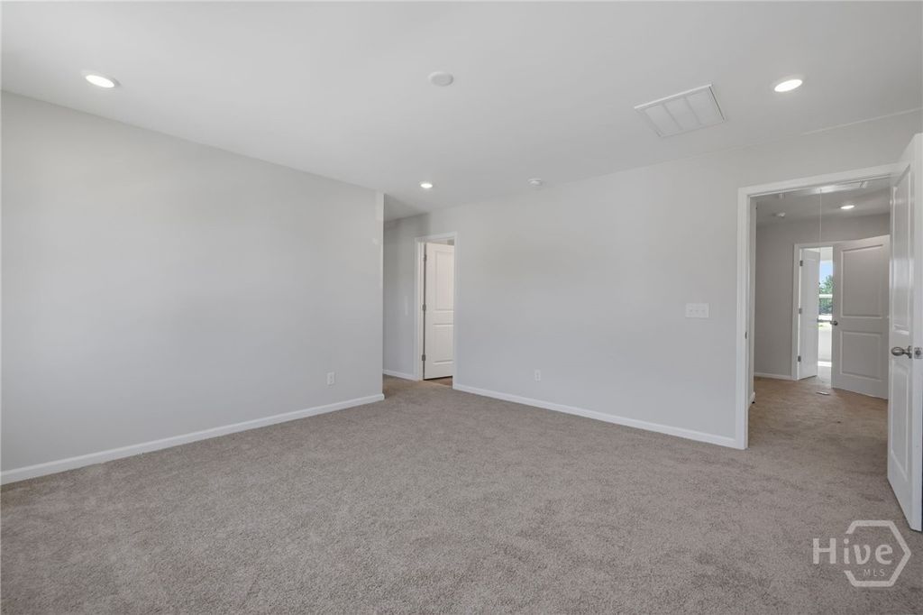 Image 13 of property listing at 248 Green Meadow Drive, Savannah, GA 31302
