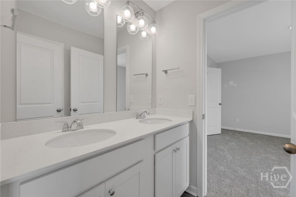 Image 4 of property listing at 248 Green Meadow Drive, Savannah, GA 31302