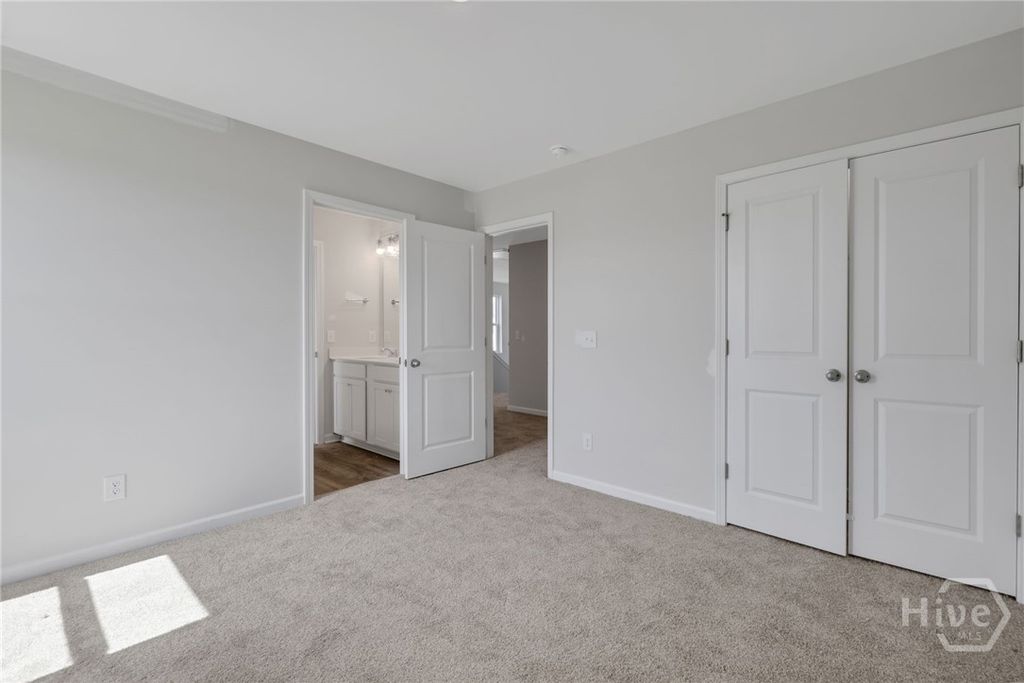 Image 9 of property listing at 248 Green Meadow Drive, Savannah, GA 31302
