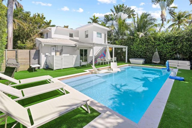 4490 Royal Palm Avenue, Miami Beach, FL 33140