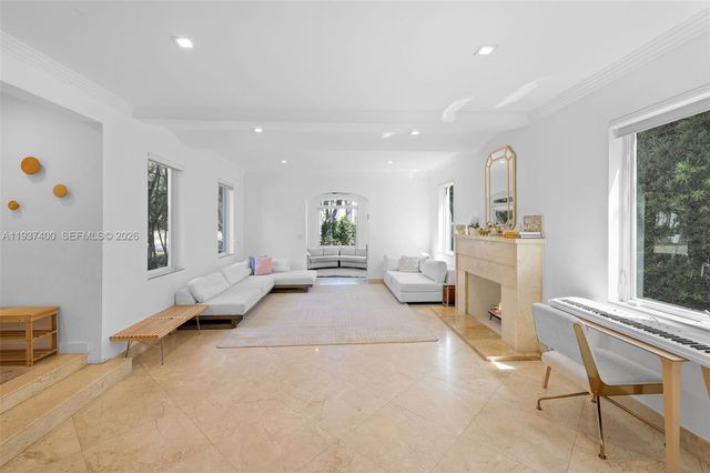 4490 Royal Palm Avenue, Miami Beach, FL 33140