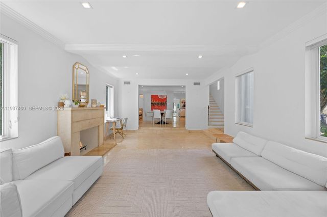 4490 Royal Palm Avenue, Miami Beach, FL 33140