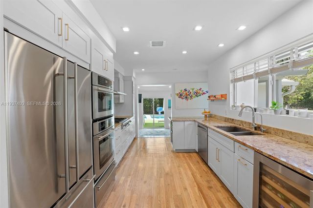 4490 Royal Palm Avenue, Miami Beach, FL 33140
