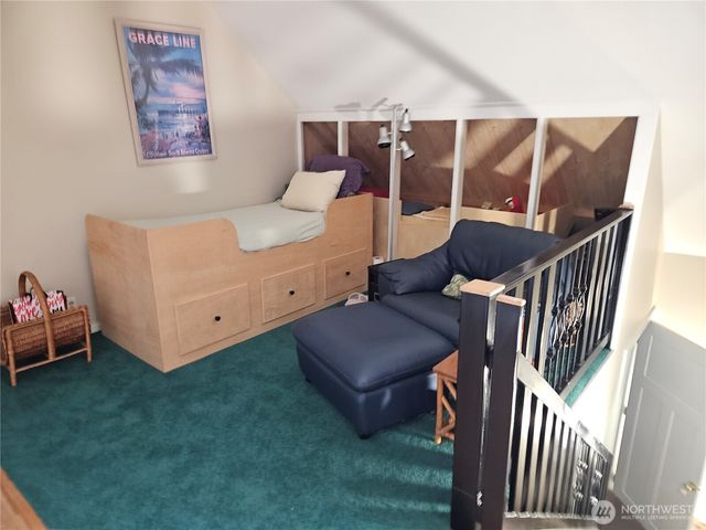 20 E Sunny Sands Road, Cathlamet, WA 98612
