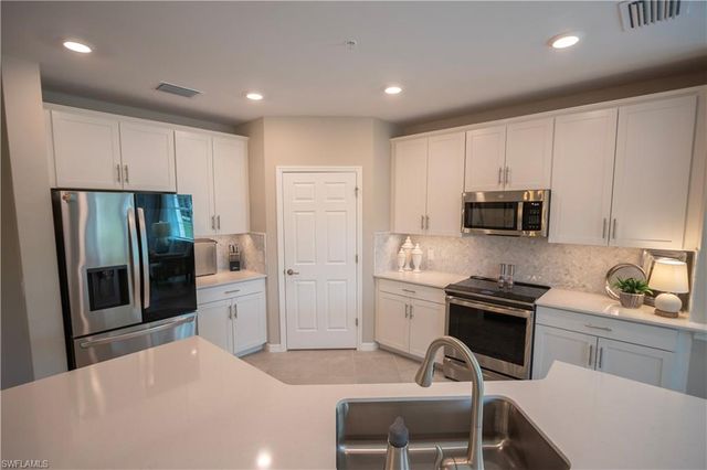 12001 Santaluz DR 101, Fort Myers, FL 33913