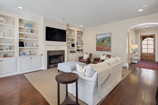 439 CHERRY HALL PL, Memphis, TN 38117