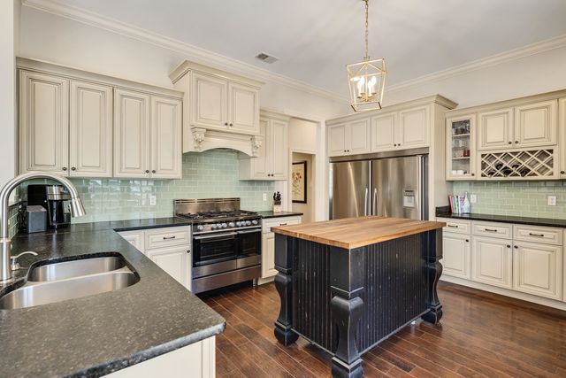 439 CHERRY HALL PL, Memphis, TN 38117