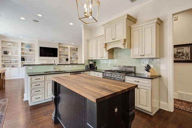 439 CHERRY HALL PL, Memphis, TN 38117