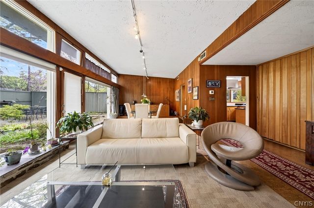327 Kimber Road, Syracuse, NY 13224
