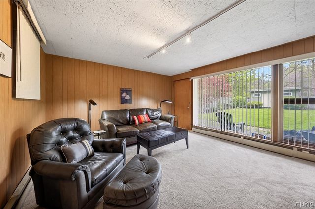 327 Kimber Road, Syracuse, NY 13224