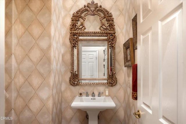 1008 Via Impresso, Thousand Oaks, CA 91320