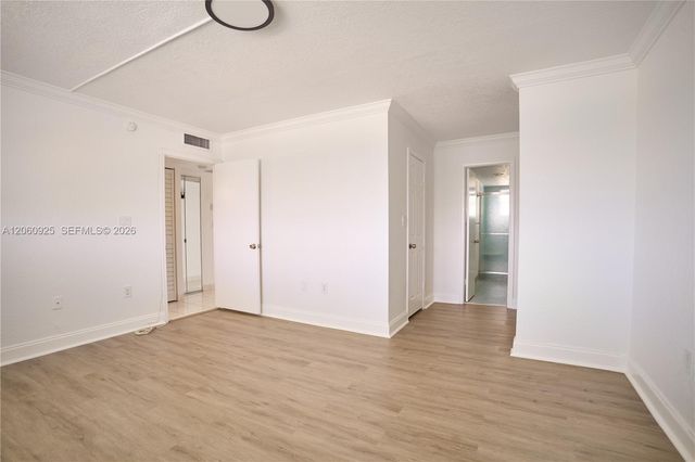 3600 NE 170th Street 401, North Miami Beach, FL 33160
