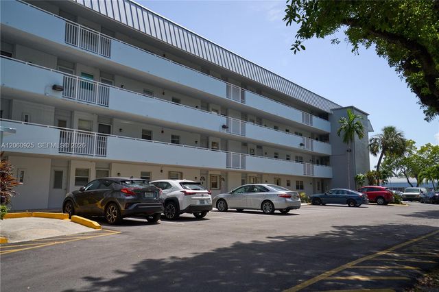 3600 NE 170th Street 401, North Miami Beach, FL 33160