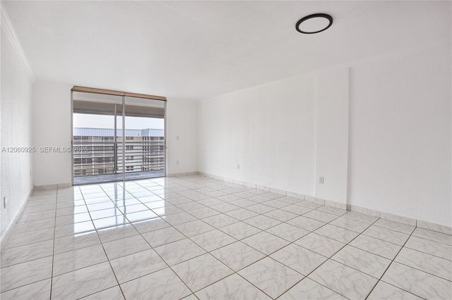 3600 NE 170th Street 401, North Miami Beach, FL 33160