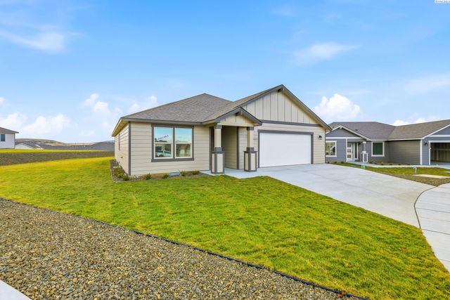 6449 W 29th Ct, Kennewick, WA 99338