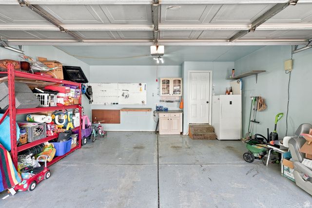 1076 S 1050 W, Woods Cross, UT 84087