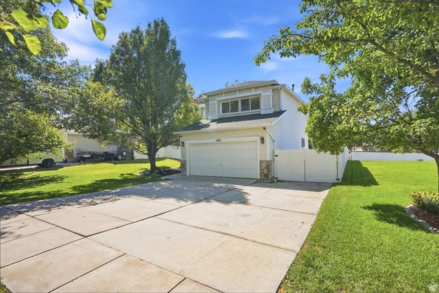 1076 S 1050 W, Woods Cross, UT 84087