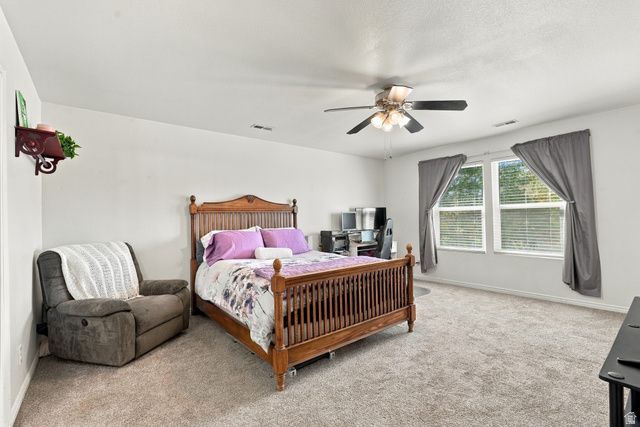 1076 S 1050 W, Woods Cross, UT 84087