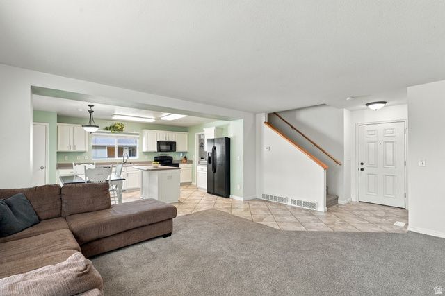 1076 S 1050 W, Woods Cross, UT 84087