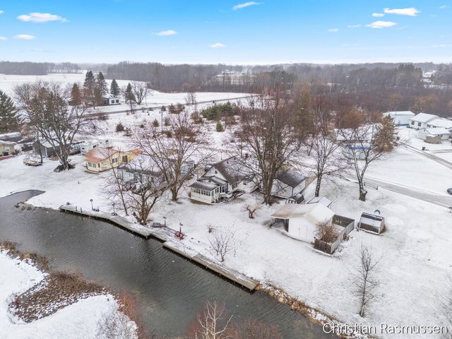 4701 W Channel Drive, Stanton, MI 48888