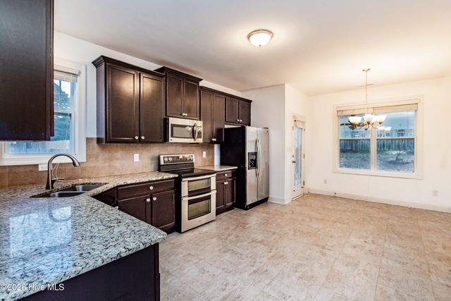 99 Kentucky Derby Lane, Lillington, NC 27546