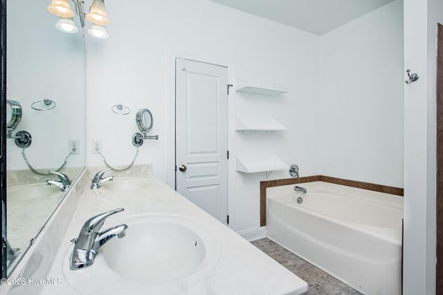 99 Kentucky Derby Lane, Lillington, NC 27546