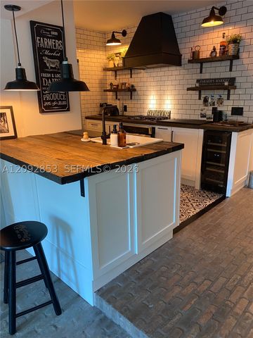 62 NW 105th St, Miami Shores, FL 33150