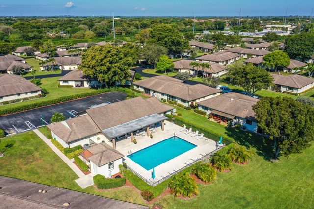 4869 Equestrian Road A, Boynton Beach, FL 33436