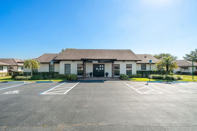 4869 Equestrian Road A, Boynton Beach, FL 33436
