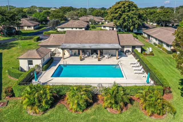 4869 Equestrian Road A, Boynton Beach, FL 33436
