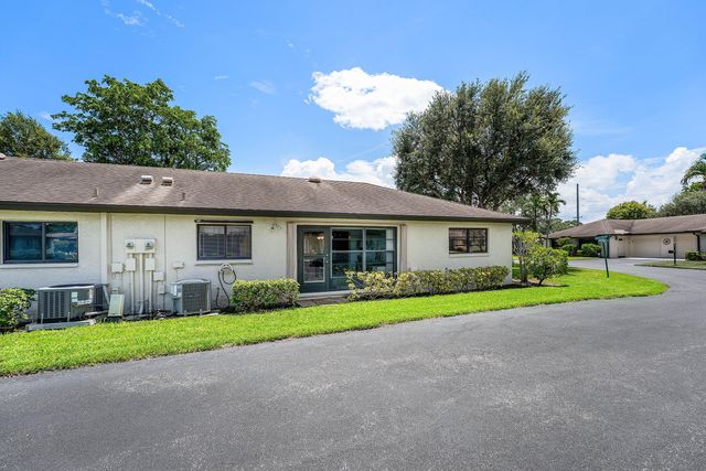 4869 Equestrian Road A, Boynton Beach, FL 33436