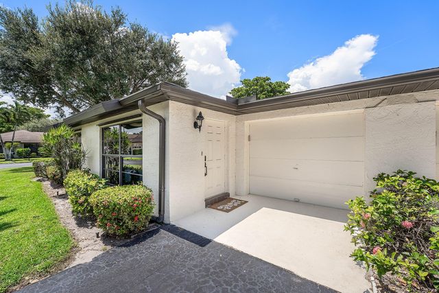 4869 Equestrian Road A, Boynton Beach, FL 33436