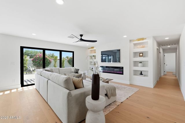 6521 E SHARON Drive, Scottsdale, AZ 85254