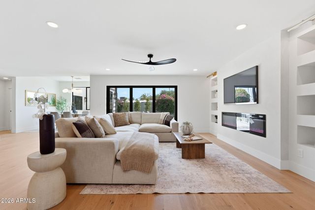 6521 E SHARON Drive, Scottsdale, AZ 85254