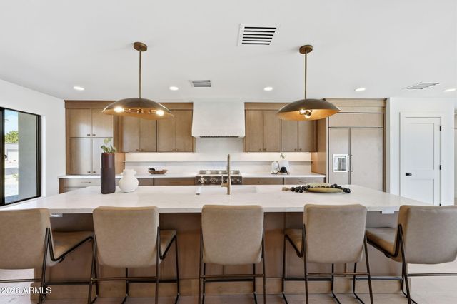 6521 E SHARON Drive, Scottsdale, AZ 85254