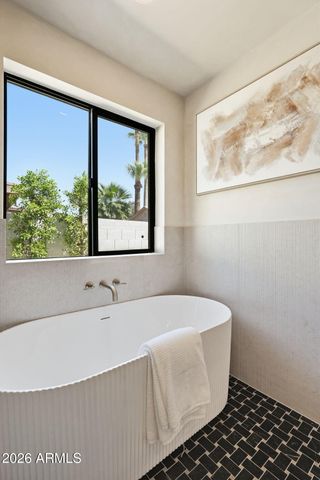 6521 E SHARON Drive, Scottsdale, AZ 85254