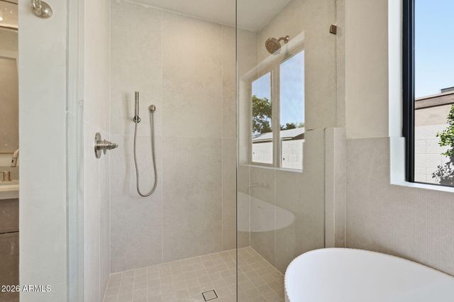 6521 E SHARON Drive, Scottsdale, AZ 85254