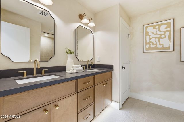 6521 E SHARON Drive, Scottsdale, AZ 85254