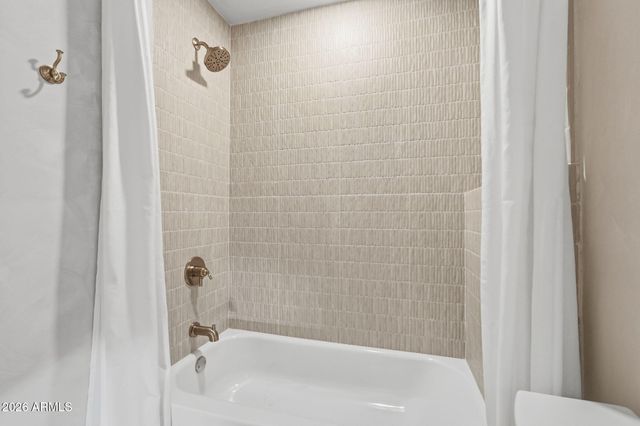 6521 E SHARON Drive, Scottsdale, AZ 85254