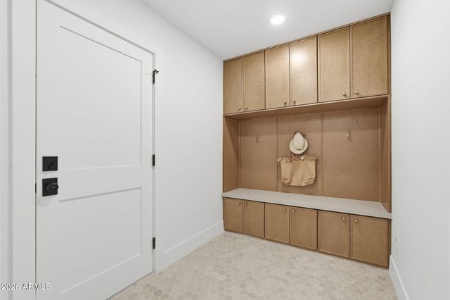 6521 E SHARON Drive, Scottsdale, AZ 85254