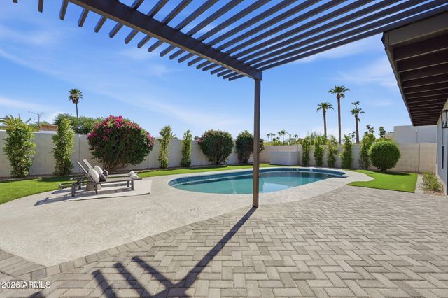 6521 E SHARON Drive, Scottsdale, AZ 85254