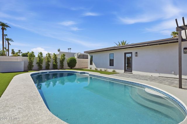 6521 E SHARON Drive, Scottsdale, AZ 85254