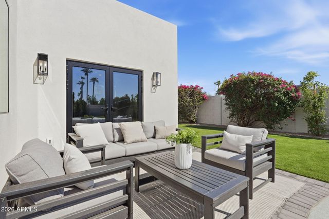 6521 E SHARON Drive, Scottsdale, AZ 85254
