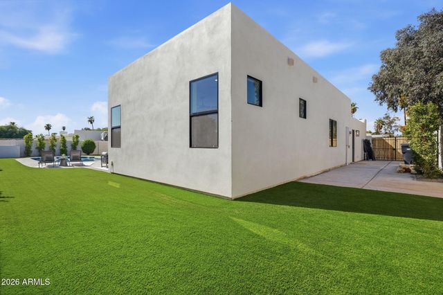 6521 E SHARON Drive, Scottsdale, AZ 85254